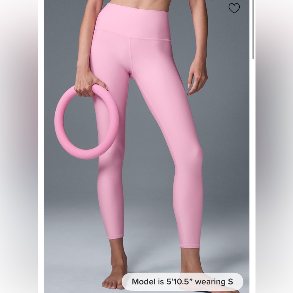 NWT Alo Airlift ⅞ Legging in Sweet Pink 🩷 sold out at Alo! Limited drop.
